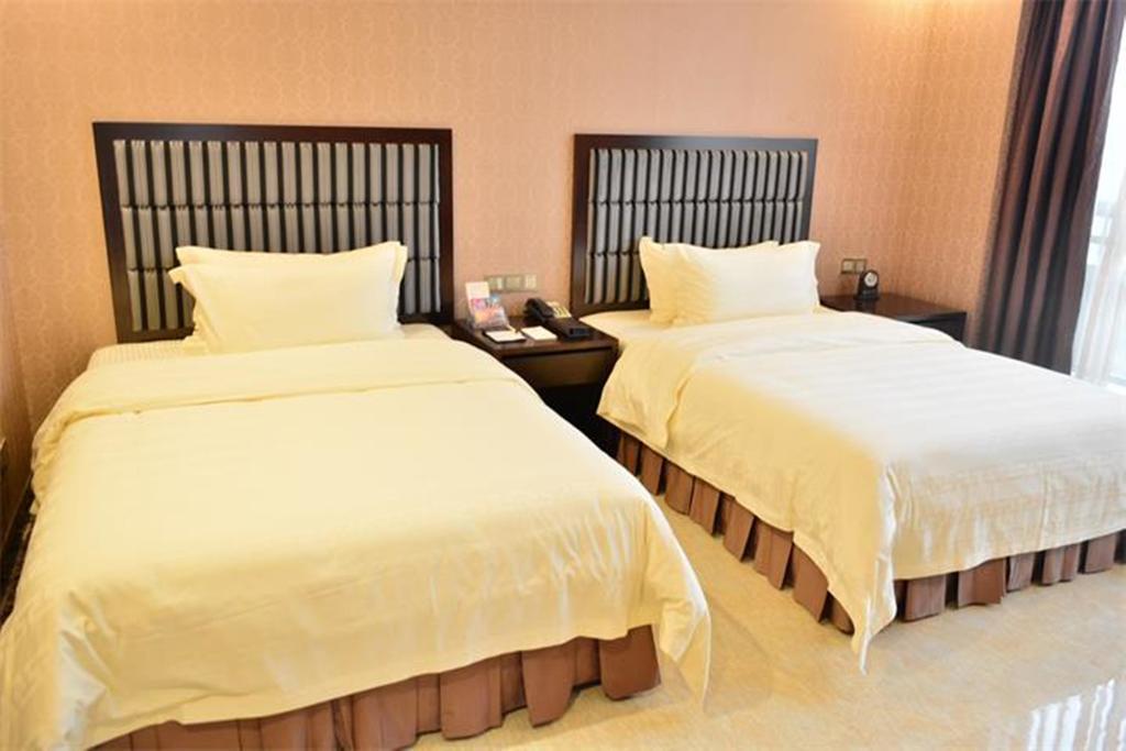 Aimoer Hotel 포산 시 객실 사진